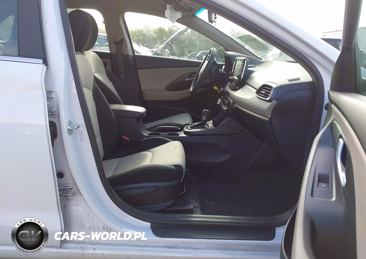 2020 Hyundai Elantra Gt VIN:KMHH35LE9LU135789 - 5