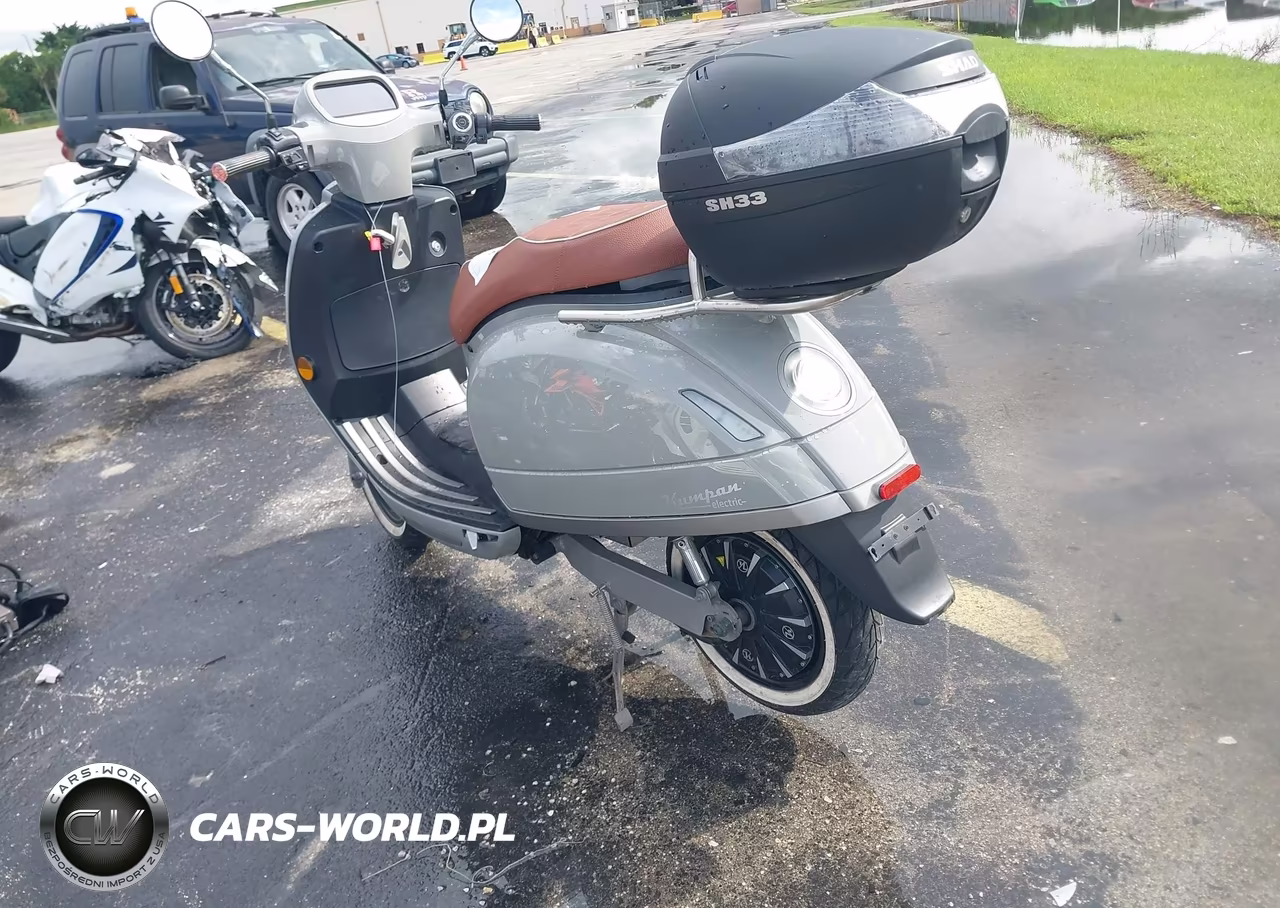 2019 Scooter 50Cc VIN:WEW0A54B1KE000374 - 3