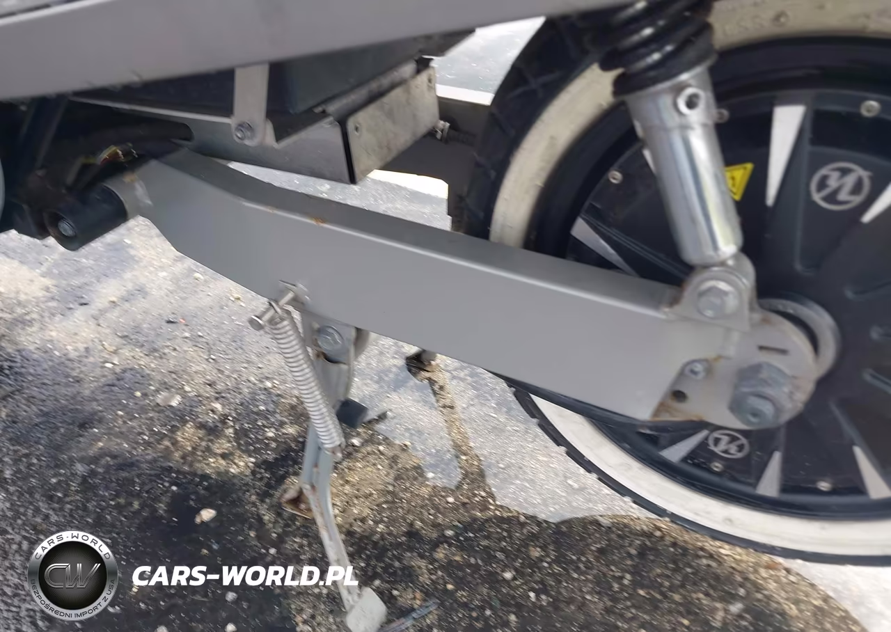 2019 Scooter 50Cc VIN:WEW0A54B1KE000374 - 9
