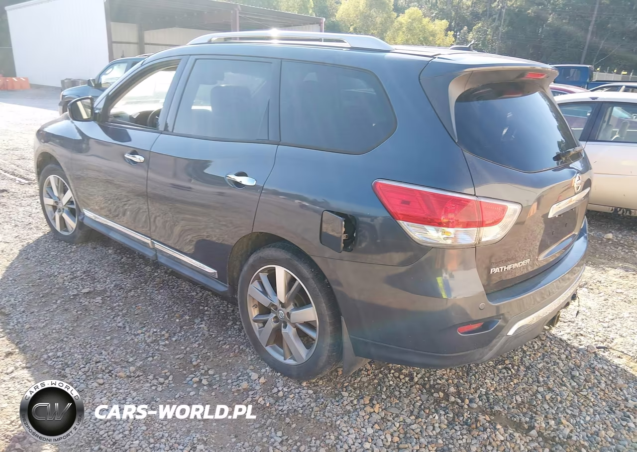 2013 Nissan Pathfinder Platinum VIN:5N1AR2MN5DC641852 - 3