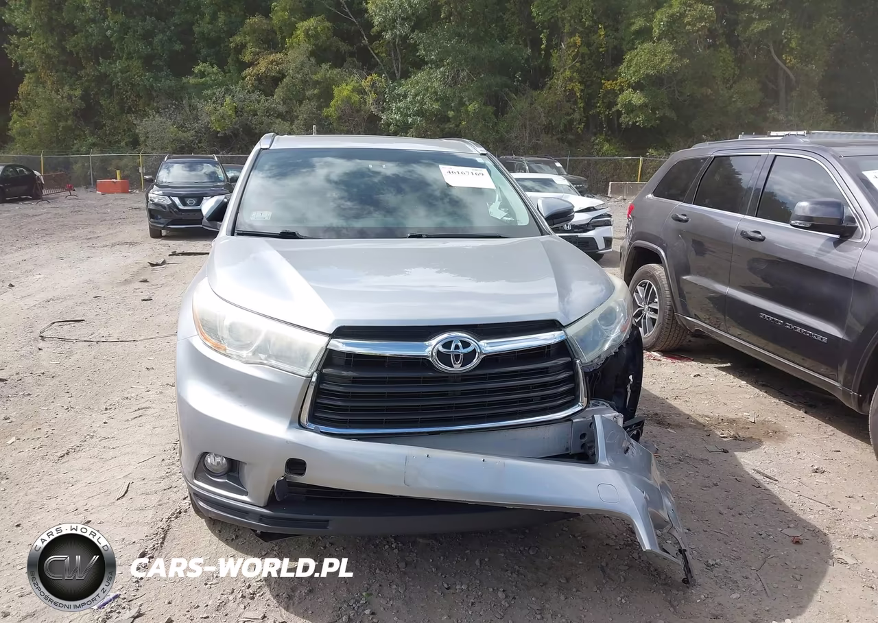 2015 Toyota Highlander Xle V6 VIN:5TDJKRFH7FS116835 - 12