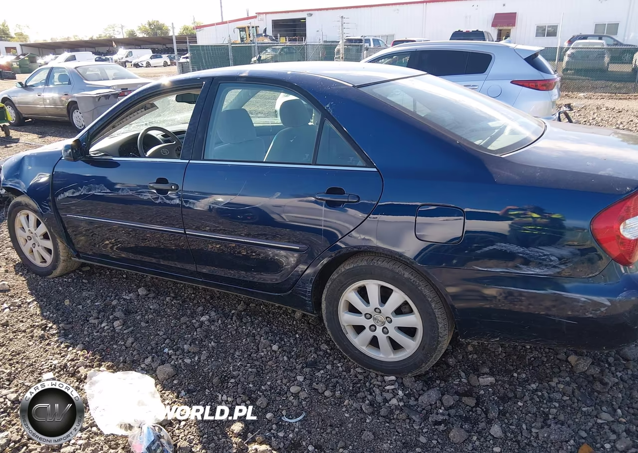 2002 Toyota Camry Xle VIN:4T1BE32K82U610715 - 15