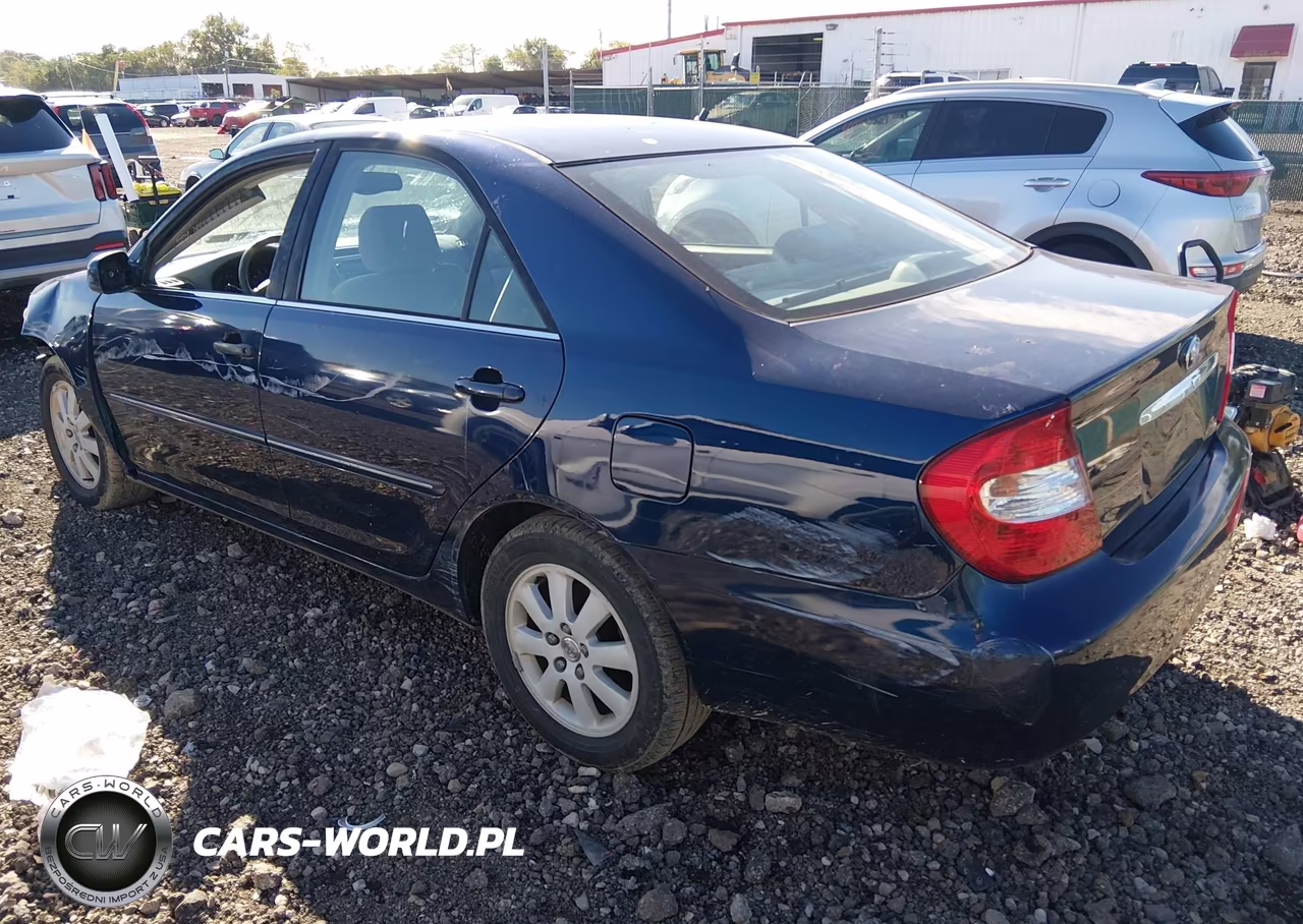 2002 Toyota Camry Xle VIN:4T1BE32K82U610715 - 3