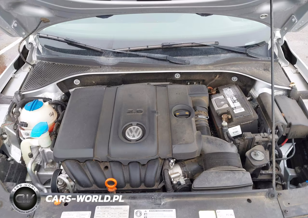 2012 Volkswagen Passat 2.5L S VIN:1VWAP7A3XCC104366 - 10