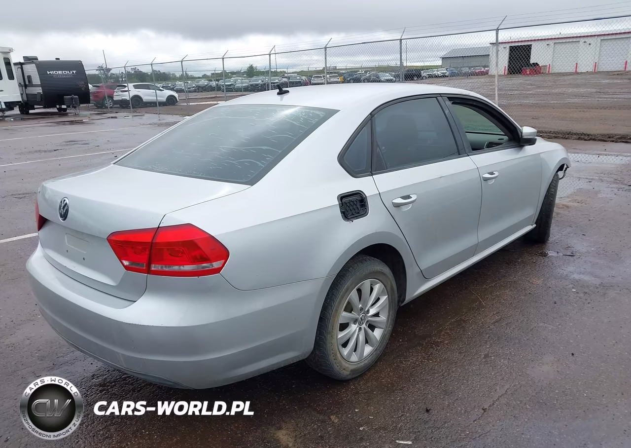 2012 Volkswagen Passat 2.5L S VIN:1VWAP7A3XCC104366 - 4