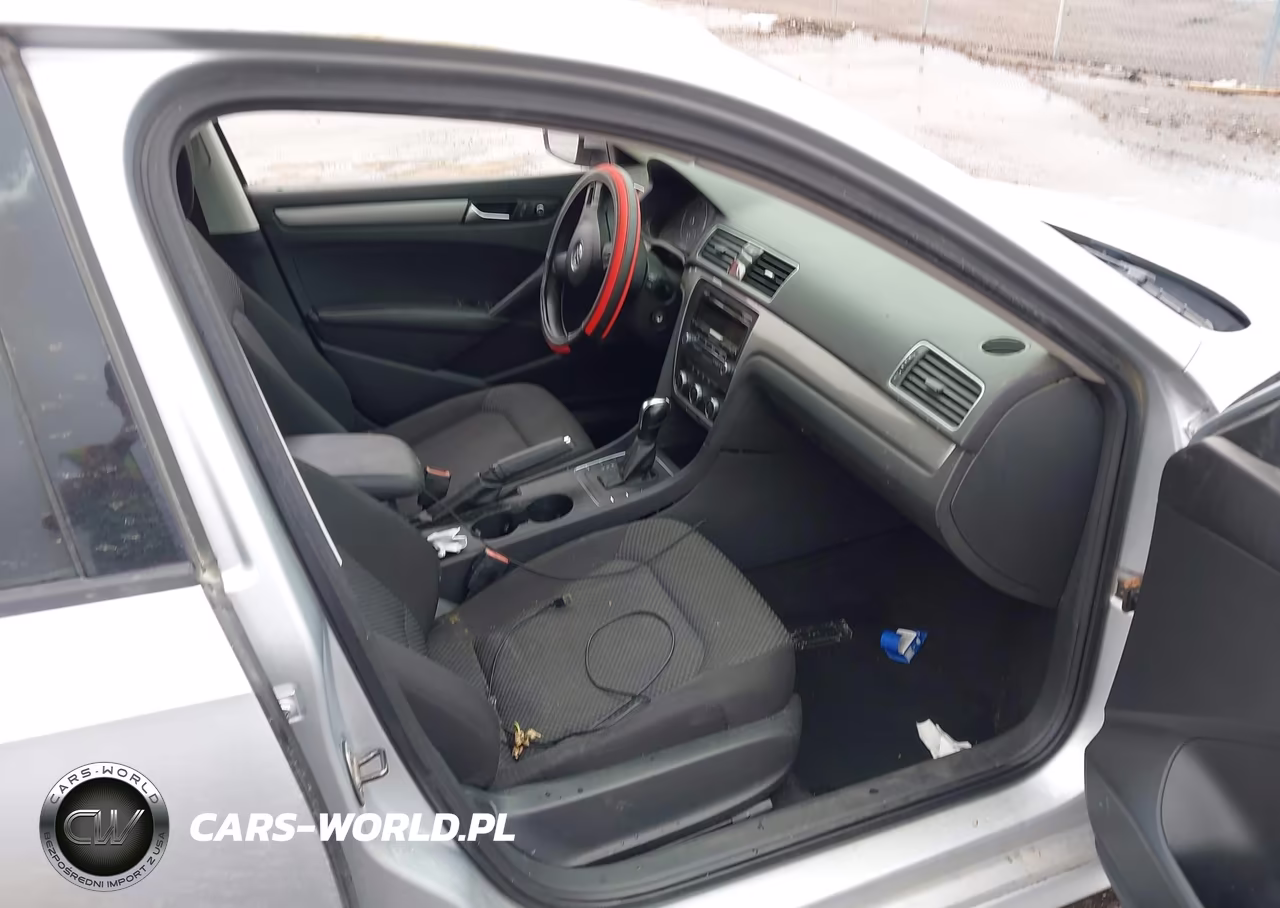 2012 Volkswagen Passat 2.5L S VIN:1VWAP7A3XCC104366 - 5