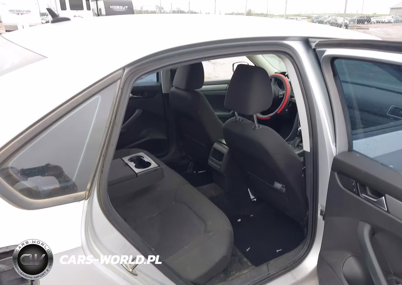 2012 Volkswagen Passat 2.5L S VIN:1VWAP7A3XCC104366 - 8