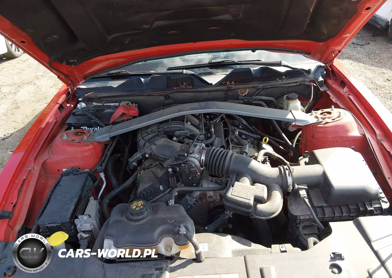 2014 Ford Mustang V6 Premium VIN:1ZVBP8EM2E5237045 - 10