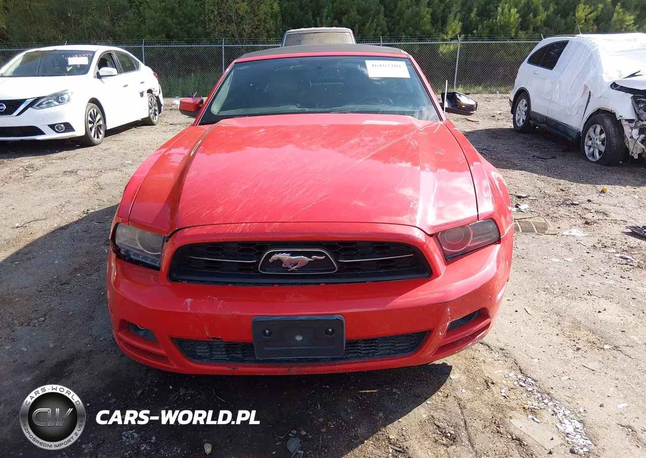 2014 Ford Mustang V6 Premium VIN:1ZVBP8EM2E5237045 - 13