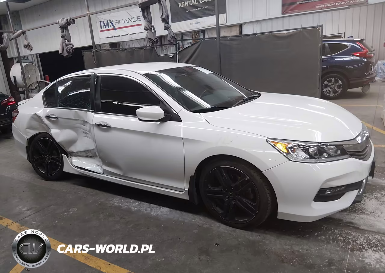 2016 Honda Accord Sport VIN:1HGCR2F68GA087355 - 13