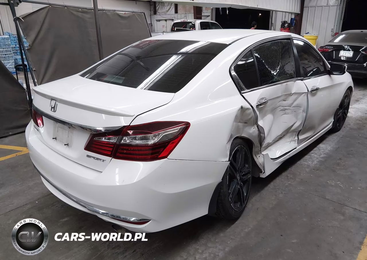2016 Honda Accord Sport VIN:1HGCR2F68GA087355 - 4