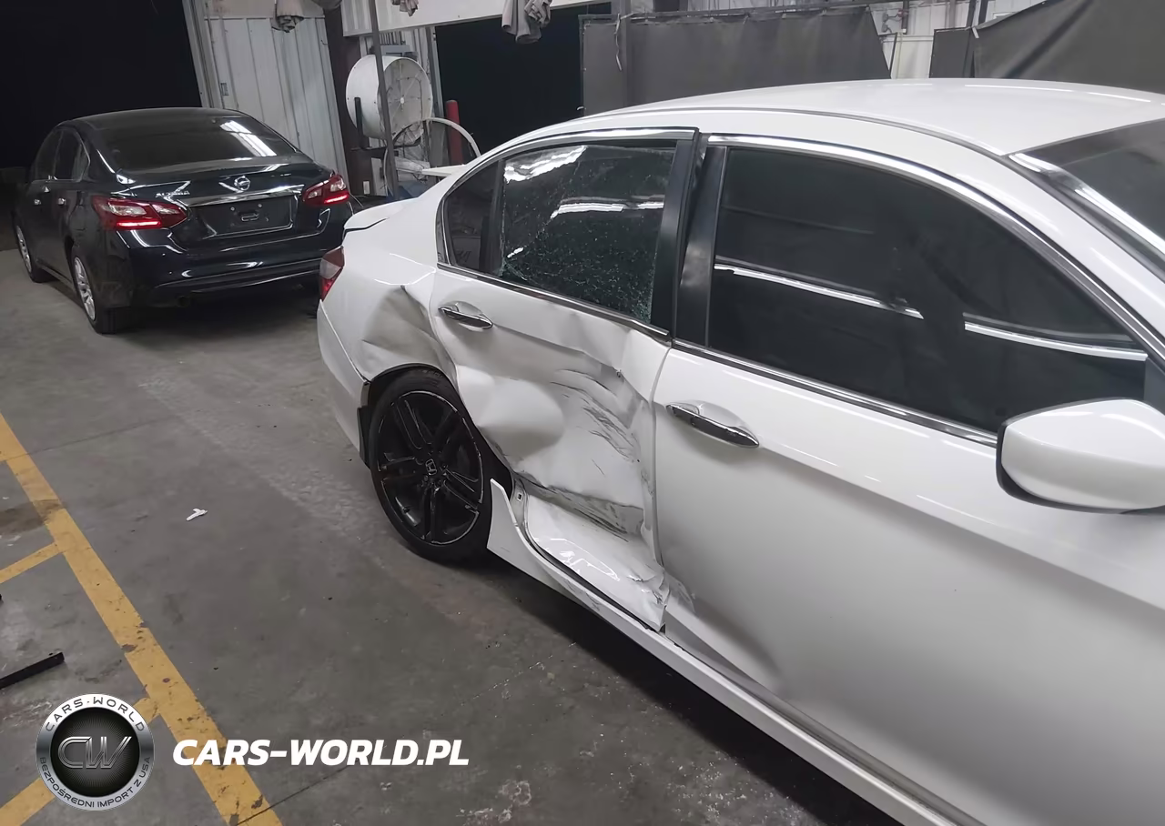 2016 Honda Accord Sport VIN:1HGCR2F68GA087355 - 6
