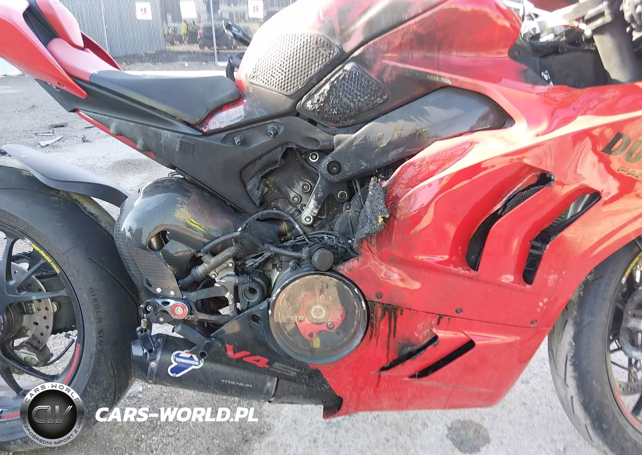 2024 Ducati Panigale V4S VIN:ZDMDAGWW1RB007418 - 8