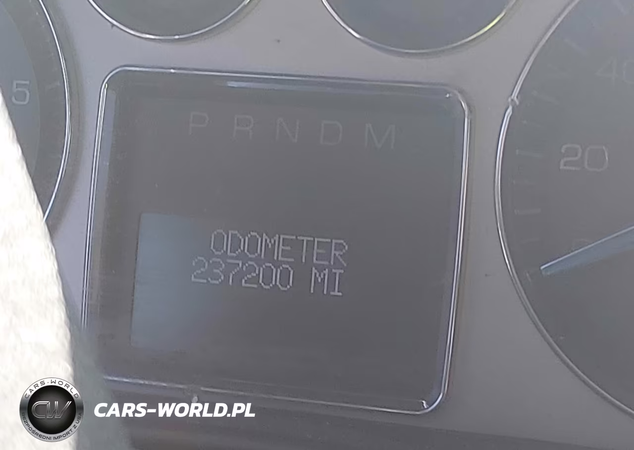 2007 Cadillac Escalade Standard VIN:1GYFK638X7R330396 - 7