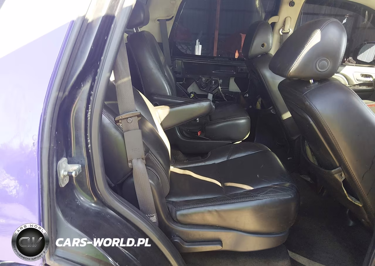 2007 Cadillac Escalade Standard VIN:1GYFK638X7R330396 - 8