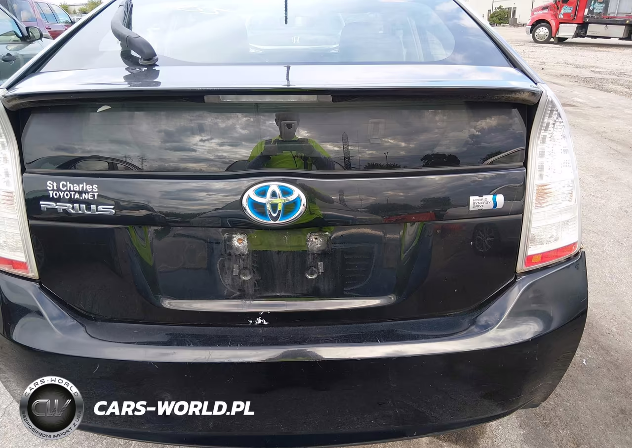 2011 Toyota Prius Two VIN:JTDKN3DUXB5305343 - 16