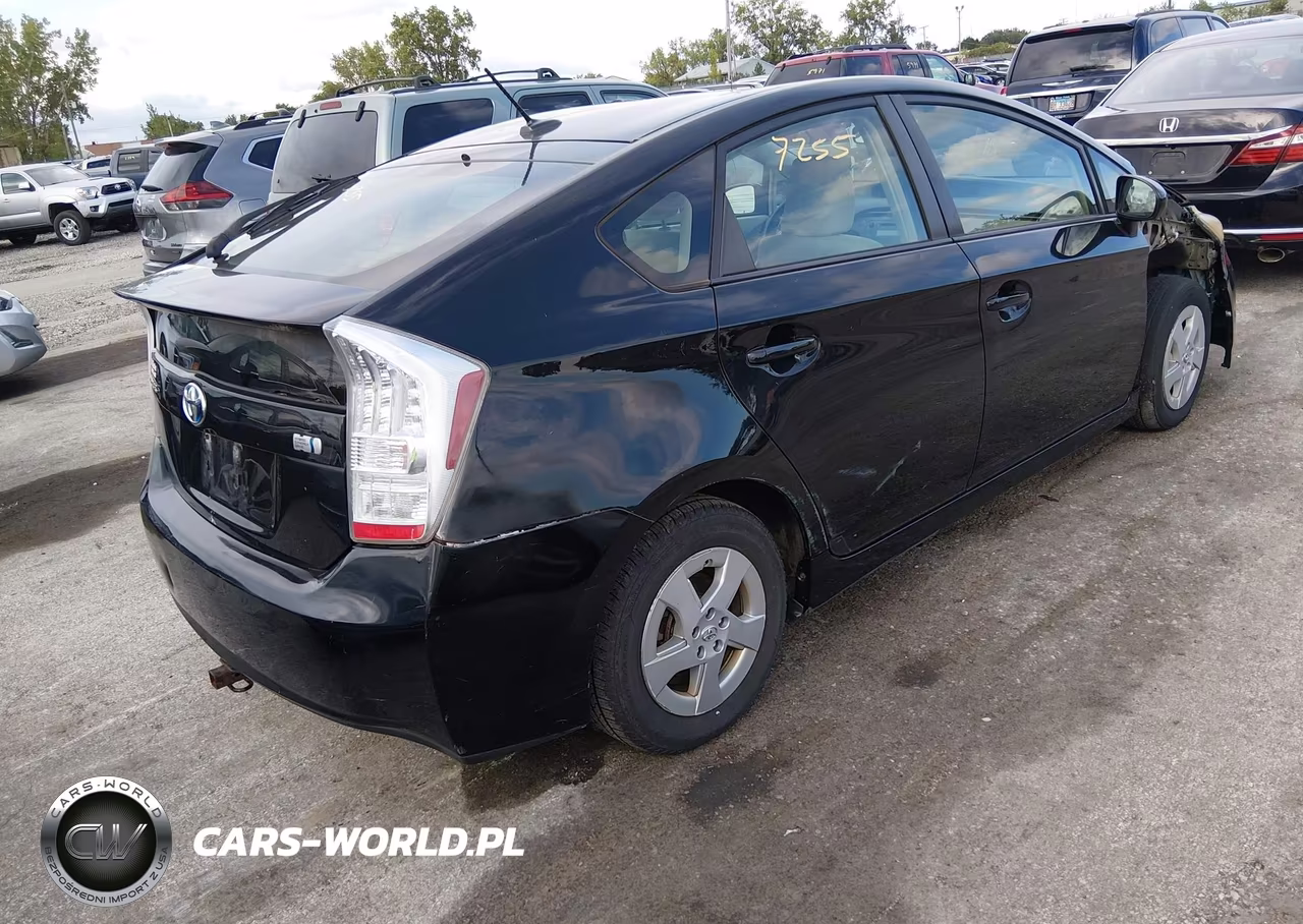 2011 Toyota Prius Two VIN:JTDKN3DUXB5305343 - 4