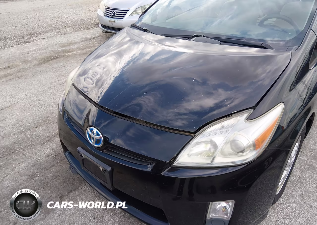 2011 Toyota Prius Two VIN:JTDKN3DUXB5305343 - 6