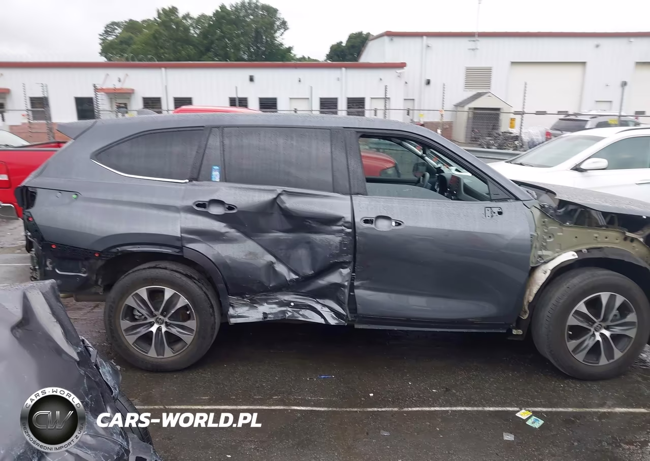 2020 Toyota Highlander Xle VIN:5TDGZRAH4LS003997 - 13
