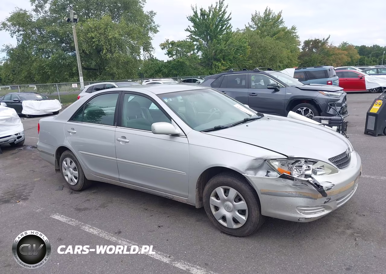 2004 Toyota Camry Le