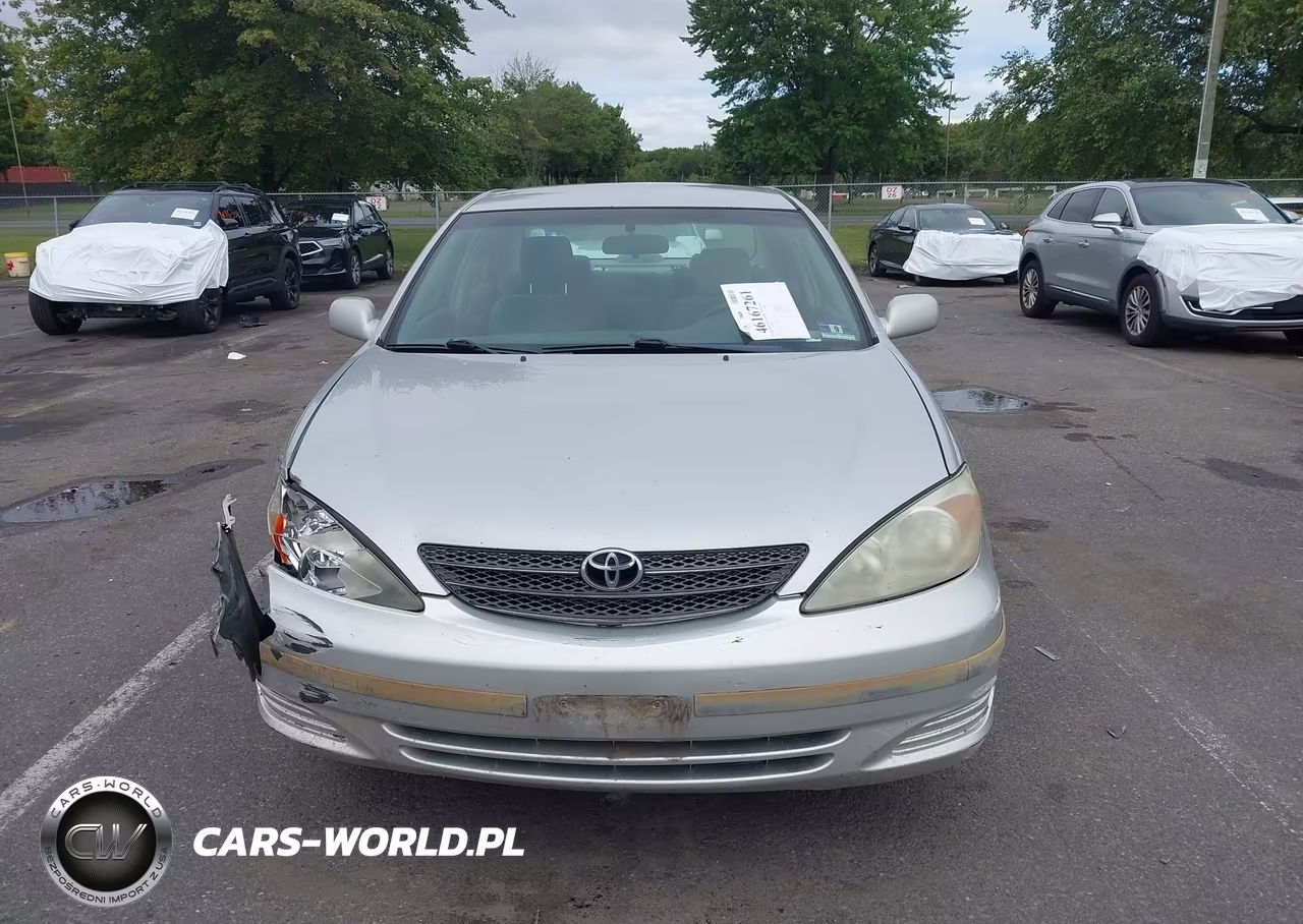 2004 Toyota Camry Le VIN:4T1BE32K94U329591 - 12