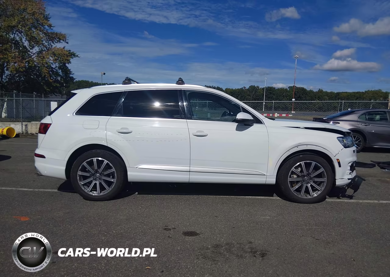 2017 Audi Q7 3.0T Premium VIN:WA1LAAF75HD036544 - 13