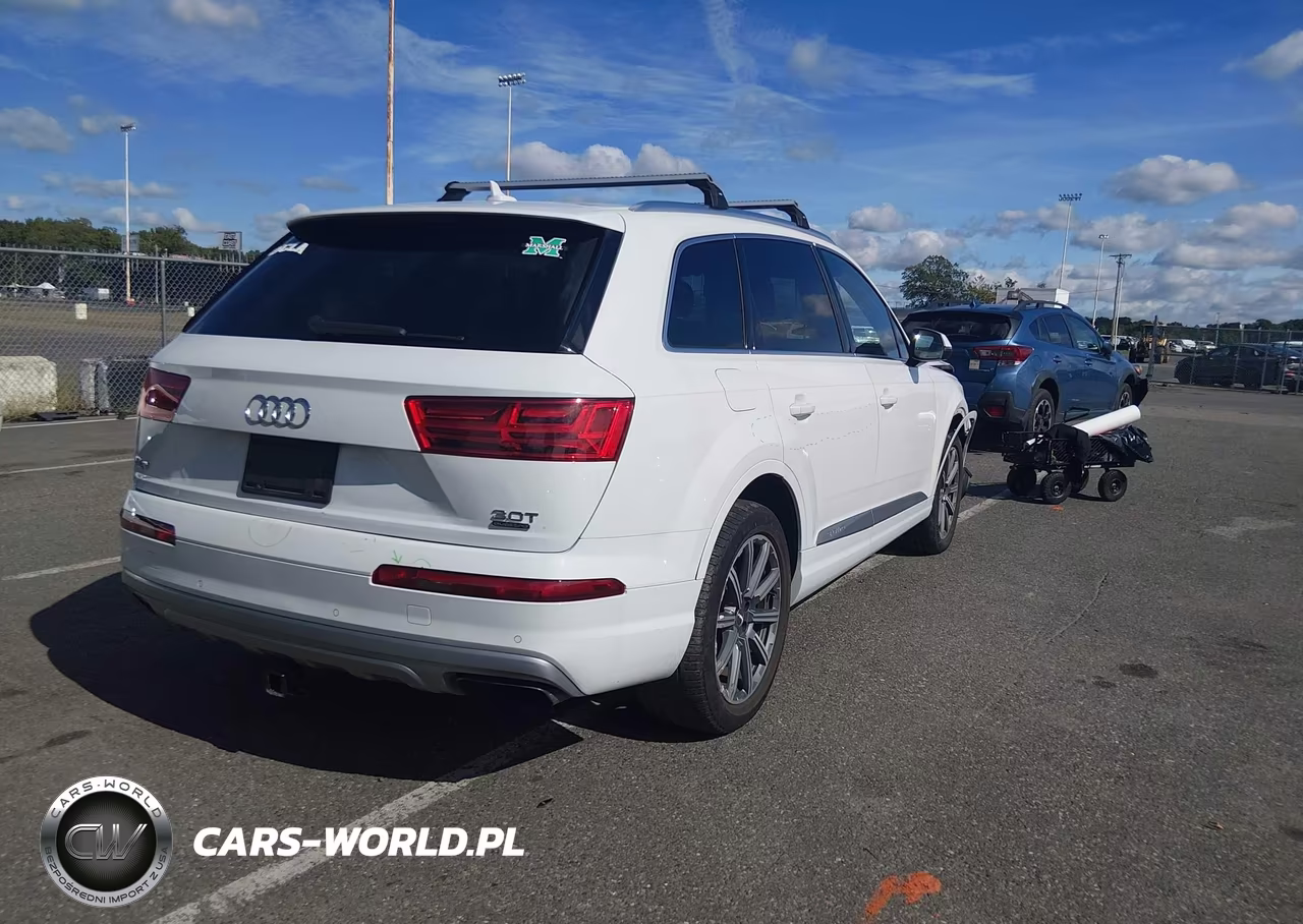 2017 Audi Q7 3.0T Premium VIN:WA1LAAF75HD036544 - 4