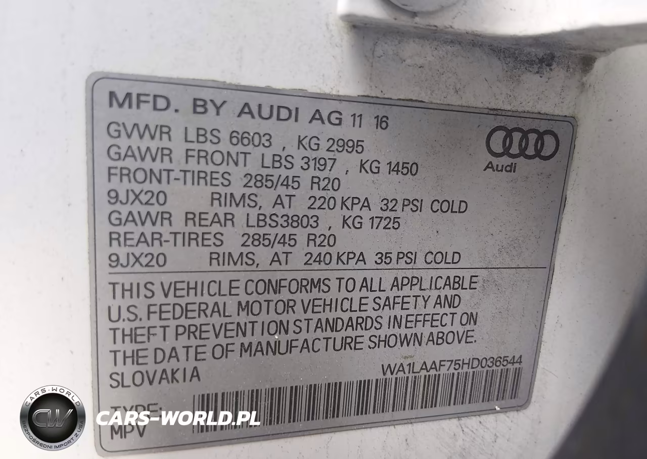 2017 Audi Q7 3.0T Premium VIN:WA1LAAF75HD036544 - 9
