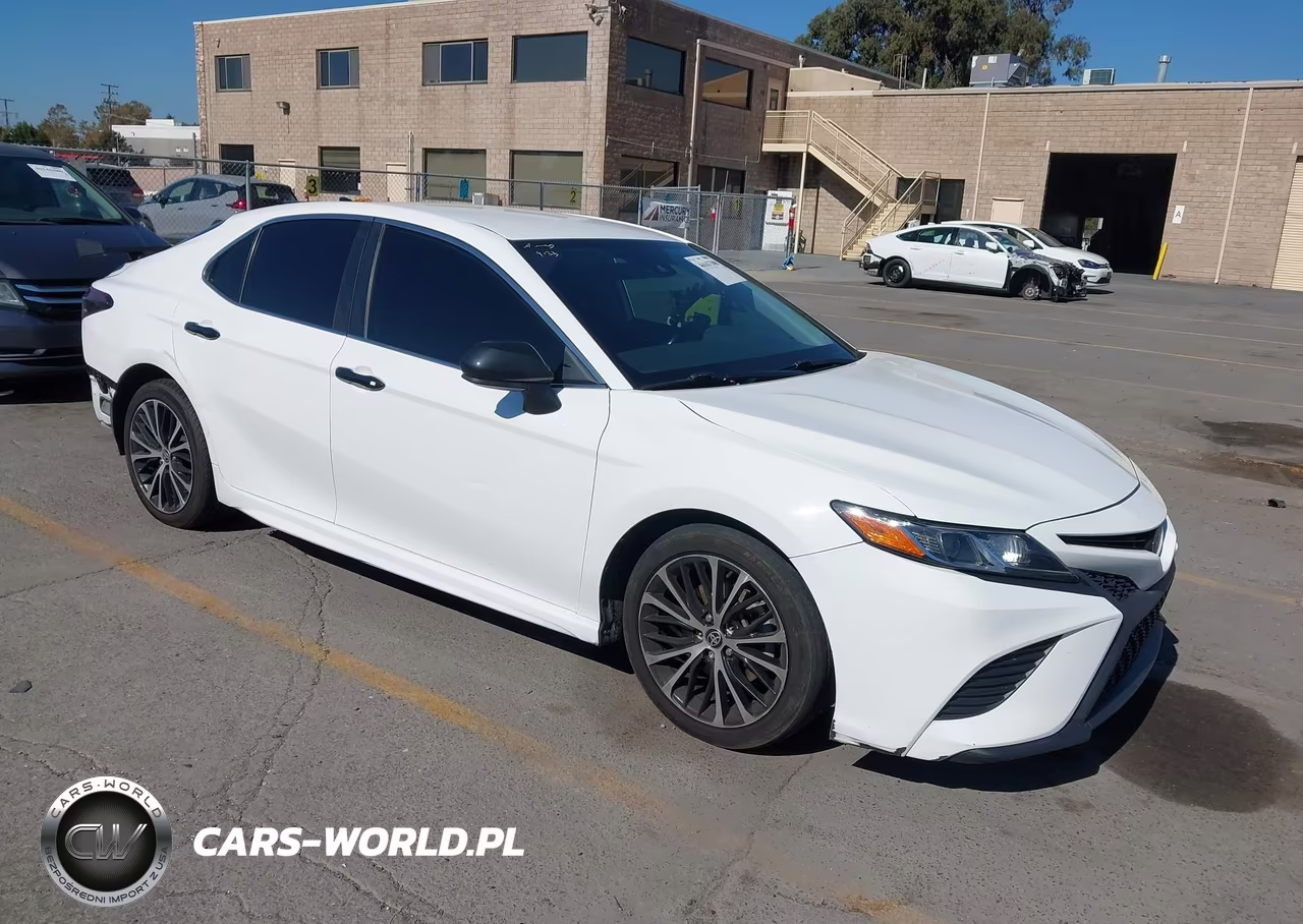 2020 Toyota Camry Se