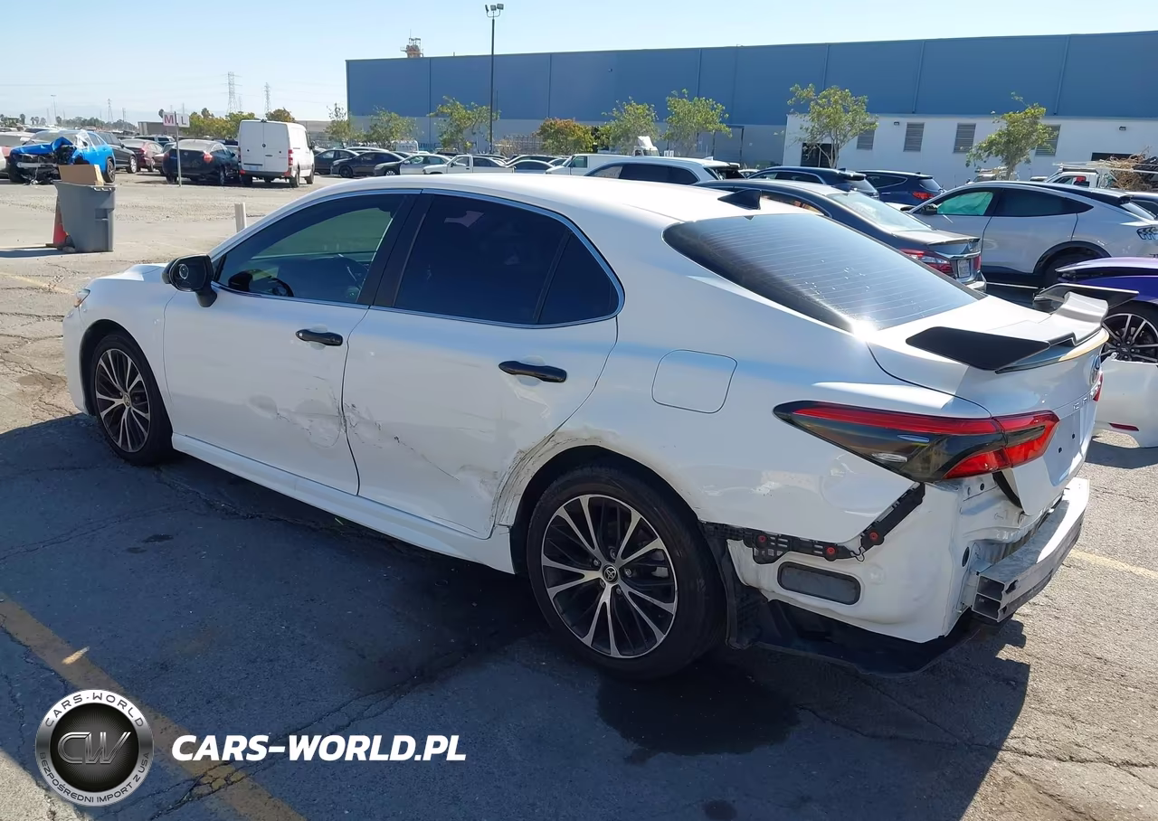 2020 Toyota Camry Se VIN:4T1G11AK0LU972790 - 3