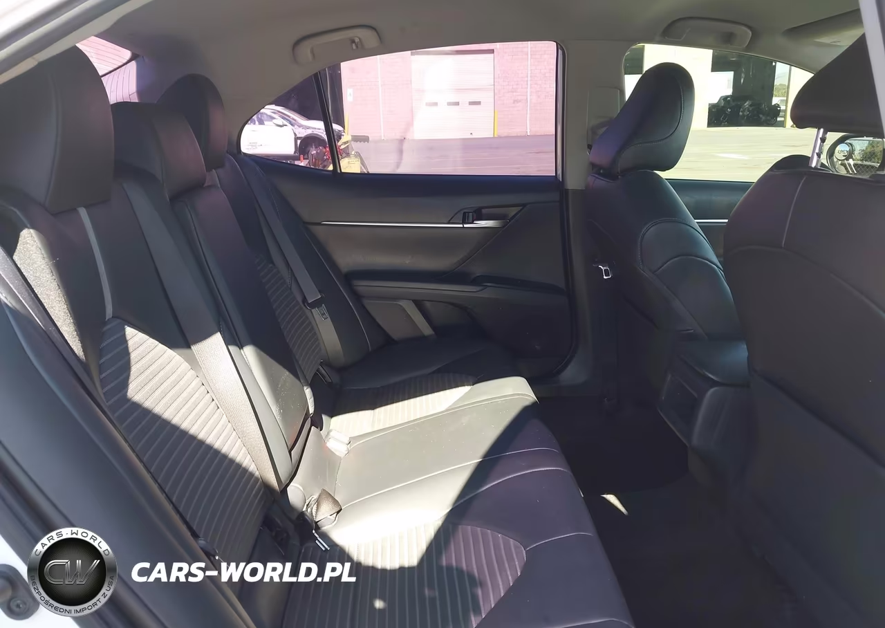 2020 Toyota Camry Se VIN:4T1G11AK0LU972790 - 8