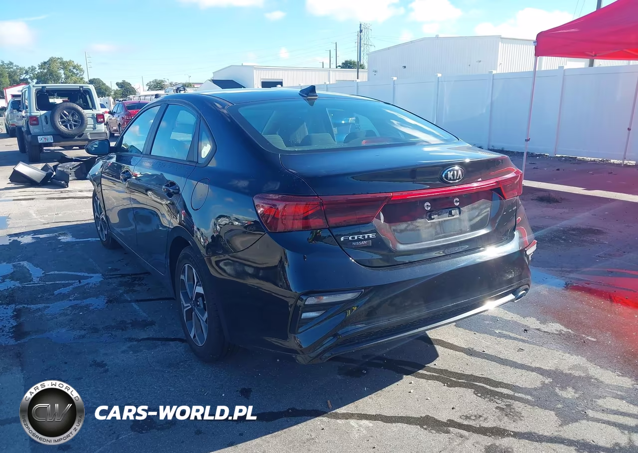 2021 Kia Forte Lxs VIN:3KPF24AD7ME348968 - 3