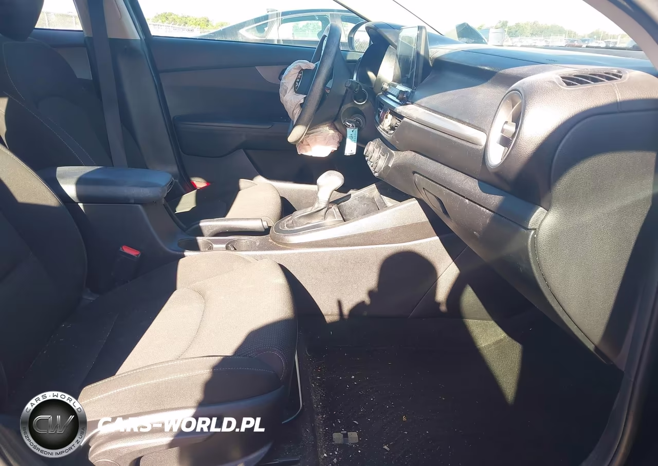 2021 Kia Forte Lxs VIN:3KPF24AD7ME348968 - 5