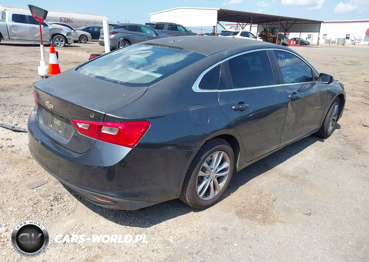 2016 Chevrolet Malibu 1Lt VIN:1G1ZE5ST4GF324095 - 4