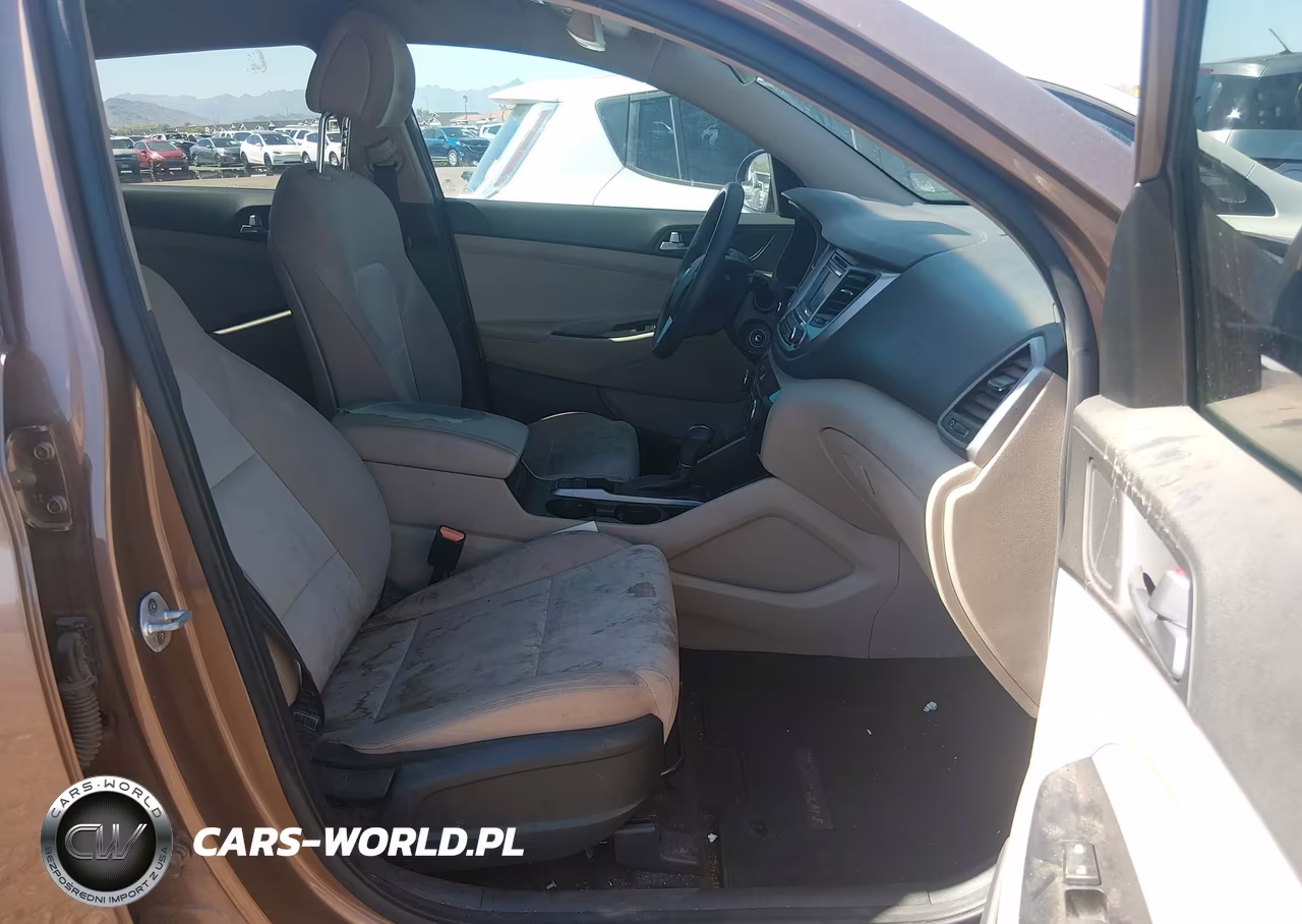 2016 Hyundai Tucson Se VIN:KM8J23A47GU159100 - 5
