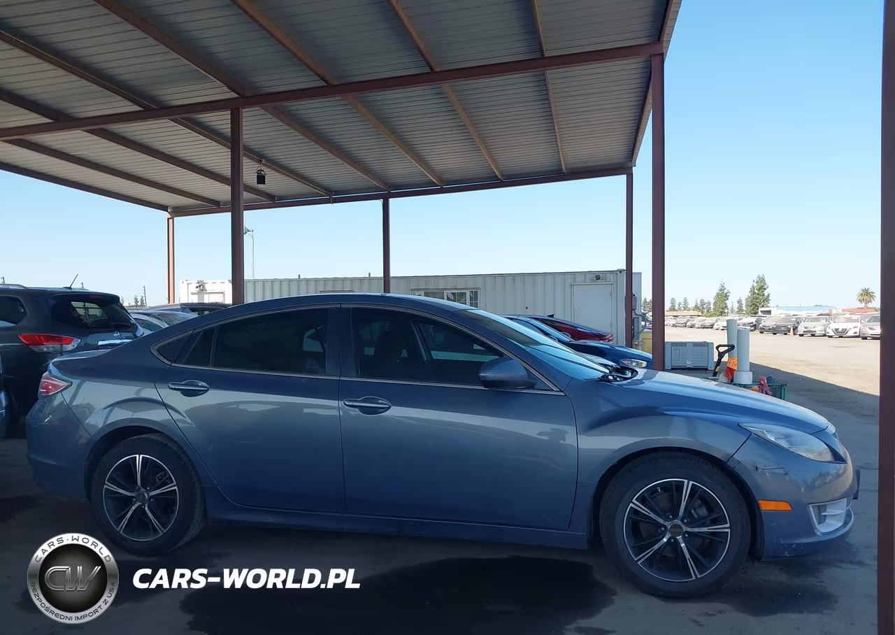 2010 Mazda Mazda6 I Touring VIN:1YVHZ8CHXA5M12174 - 13