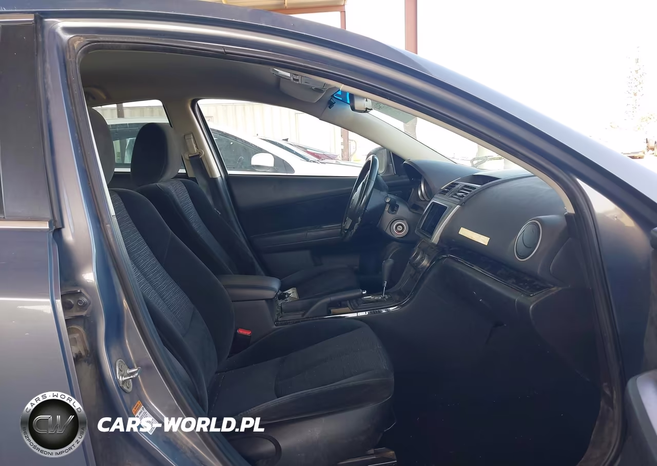 2010 Mazda Mazda6 I Touring VIN:1YVHZ8CHXA5M12174 - 5