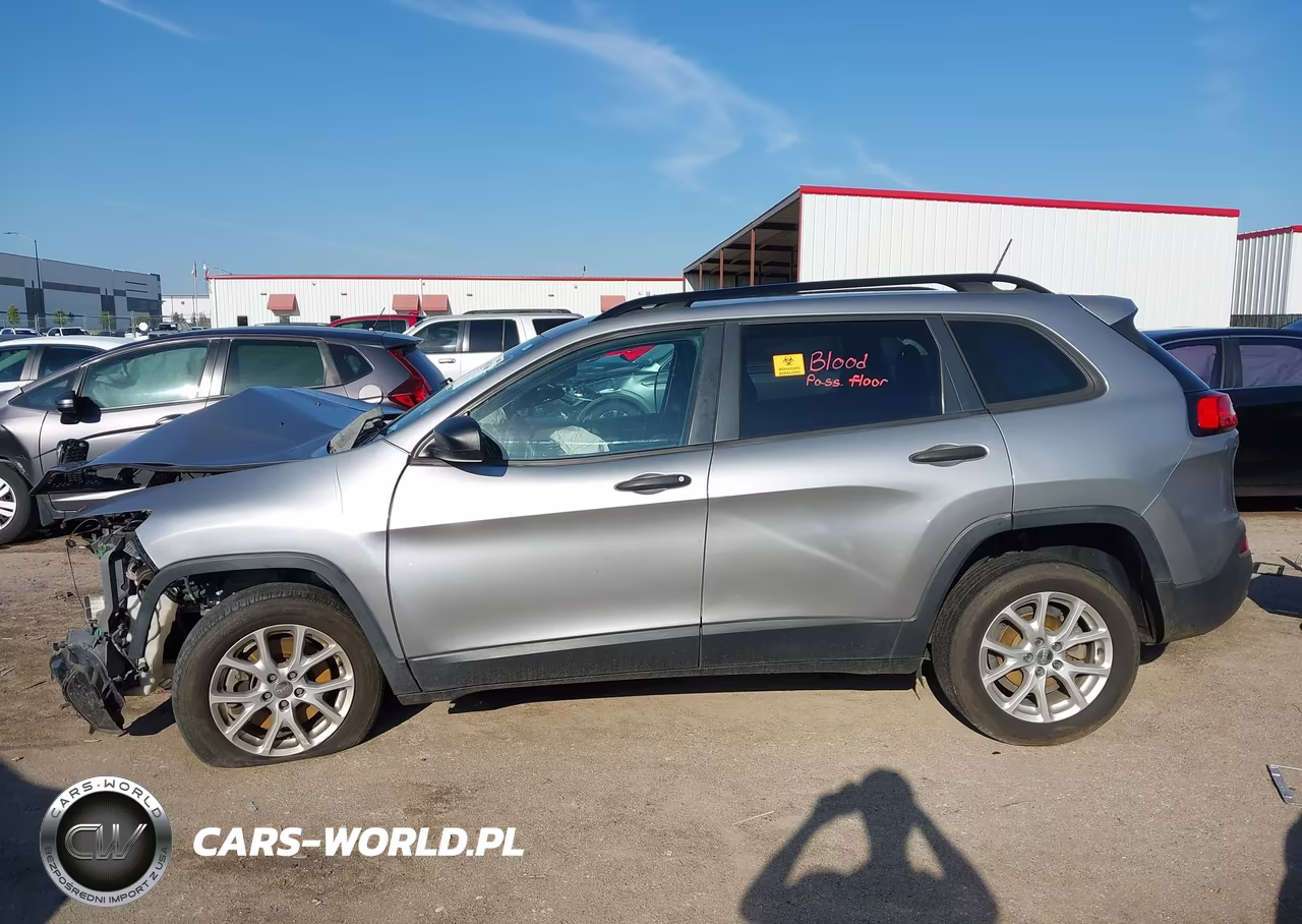 2015 Jeep Cherokee Sport VIN:1C4PJLAB7FW760560 - 14