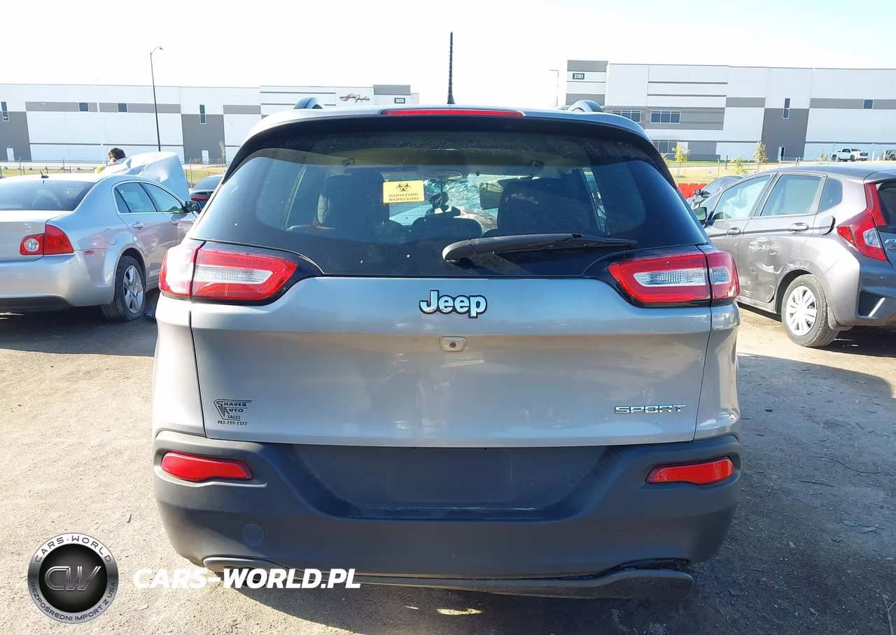 2015 Jeep Cherokee Sport VIN:1C4PJLAB7FW760560 - 16