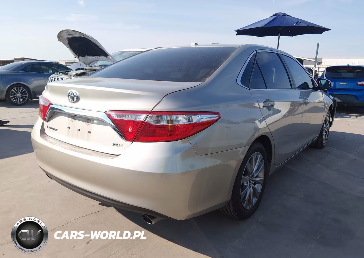 2017 Toyota Camry Xle V6 VIN:4T1BK1FK8HU584620 - 4