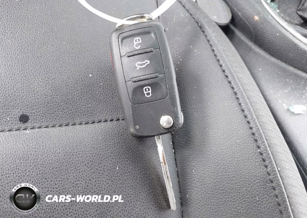 2013 Volkswagen Beetle 2.5L VIN:3VWHP7AT4DM658789 - 11