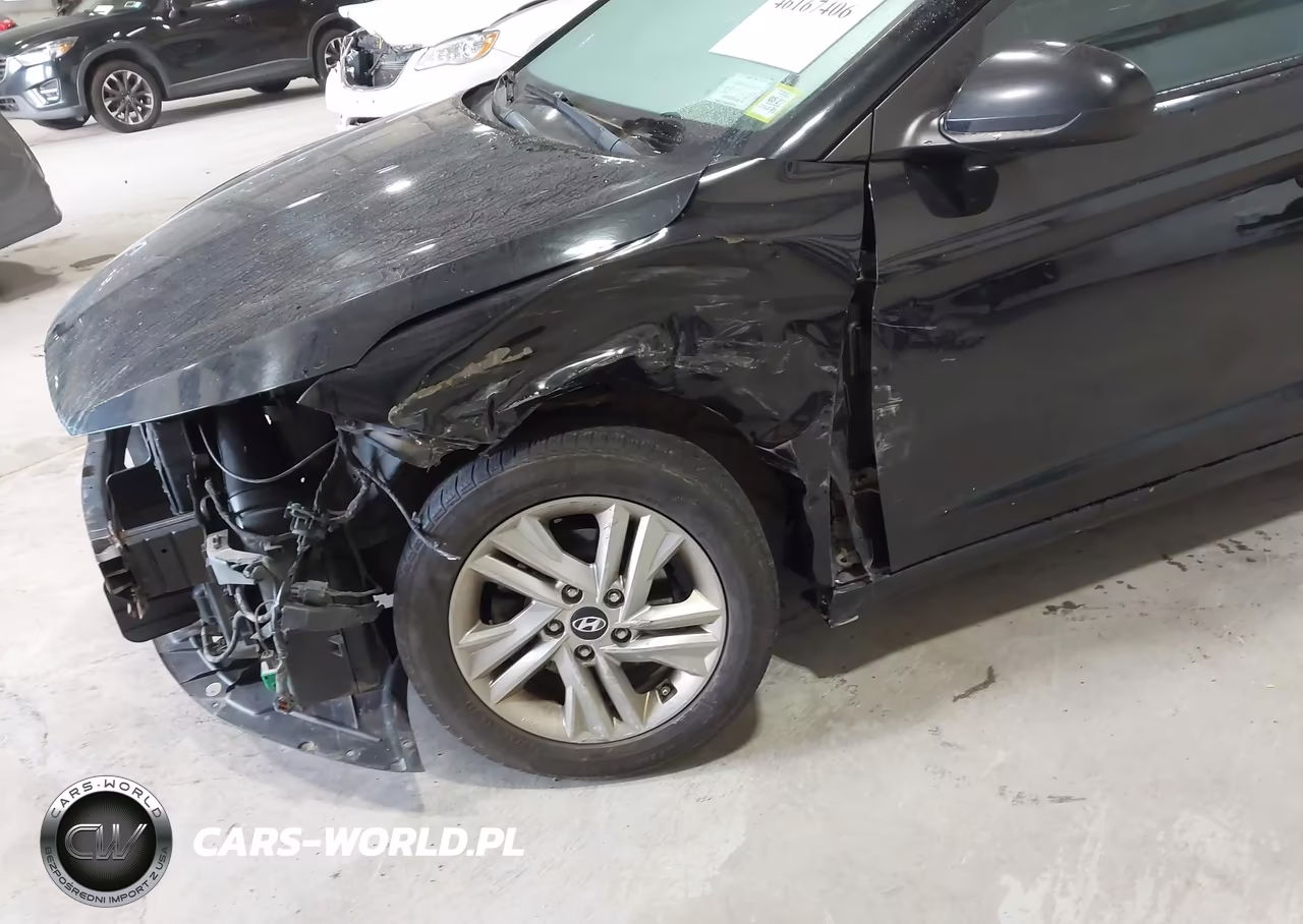 2019 Hyundai Elantra Value Edition VIN:KMHD84LFXKU819932 - 6