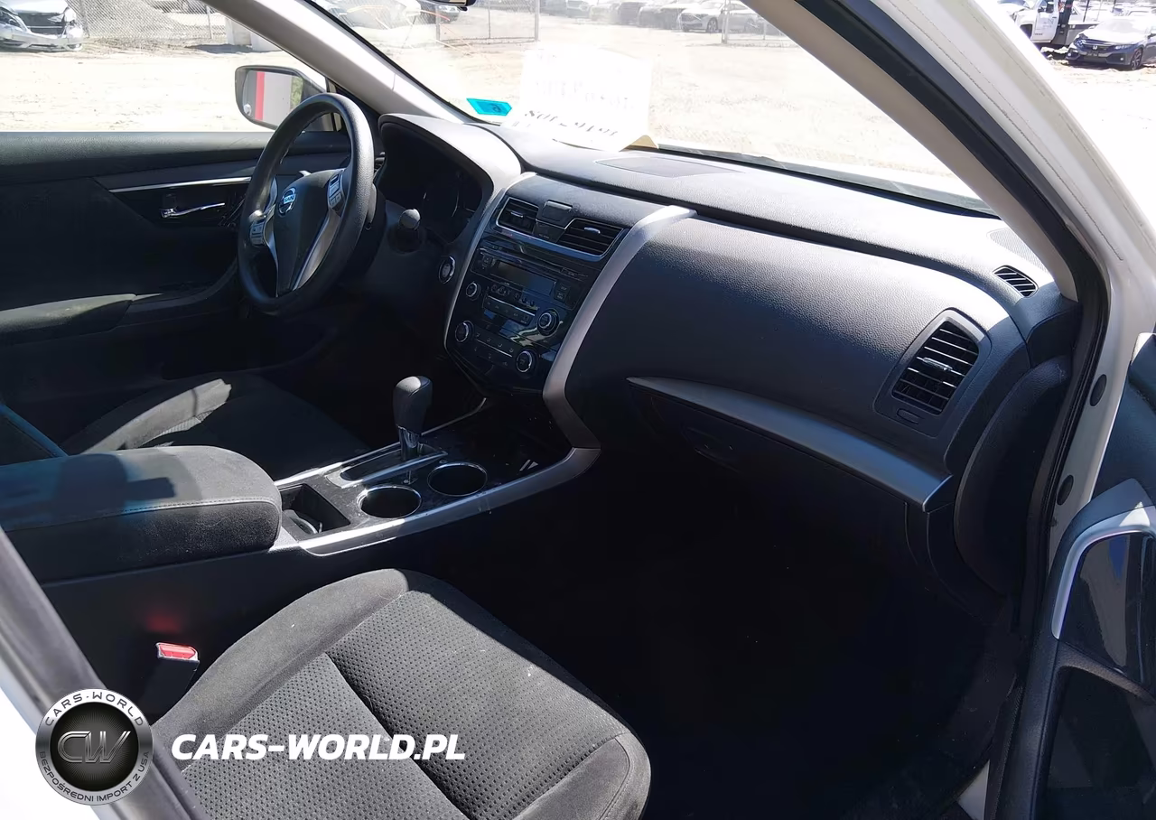 2014 Nissan Altima 2.5 S VIN:1N4AL3AP4EN384681 - 5
