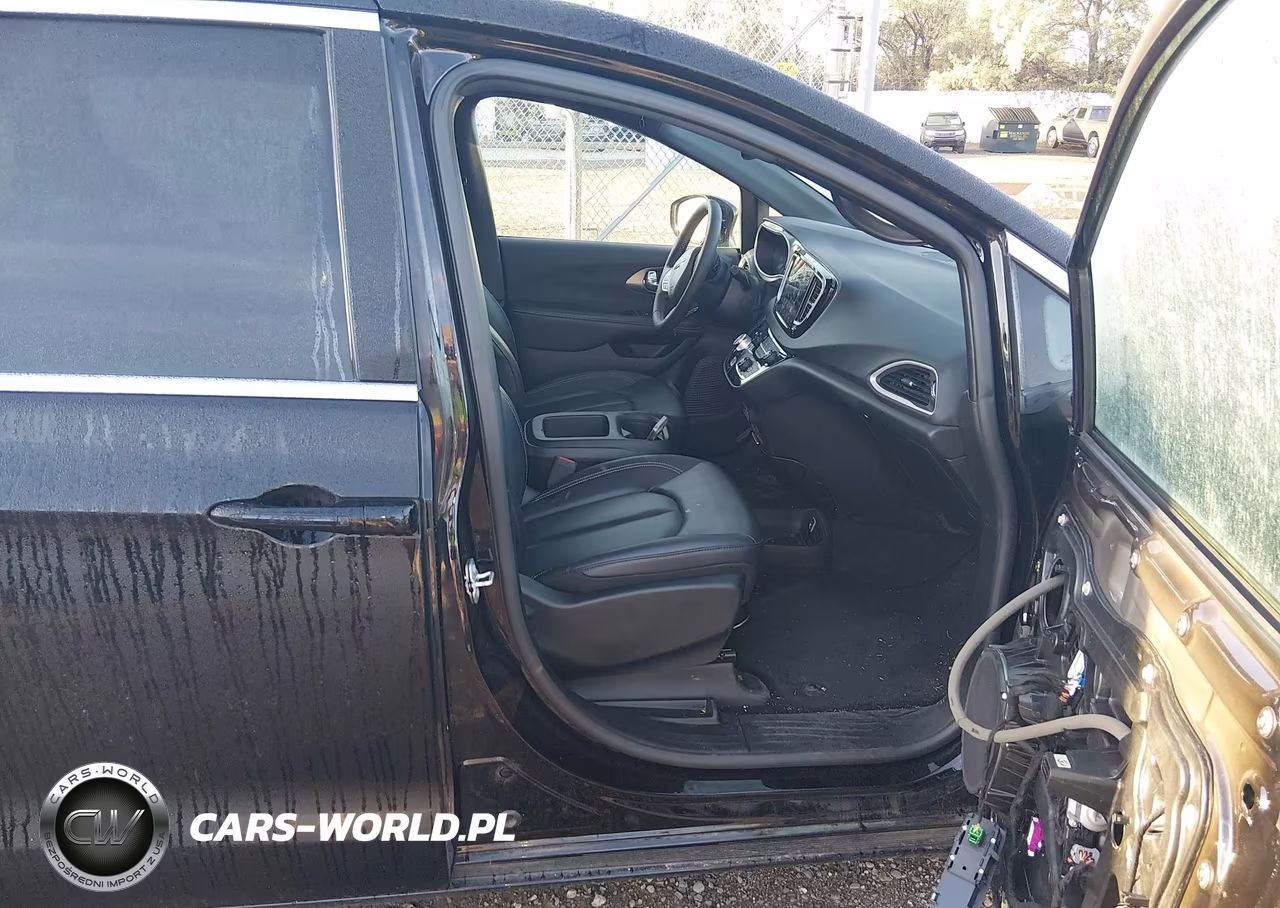 2025 Chrysler Pacifica Select VIN:2C4RC1BG9SR532547 - 5