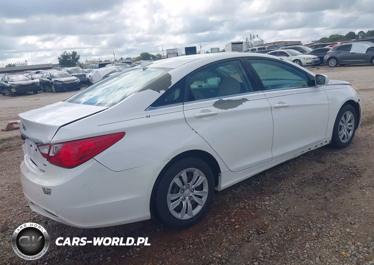 2013 Hyundai Sonata Gls VIN:5NPEB4AC6DH588639 - 4