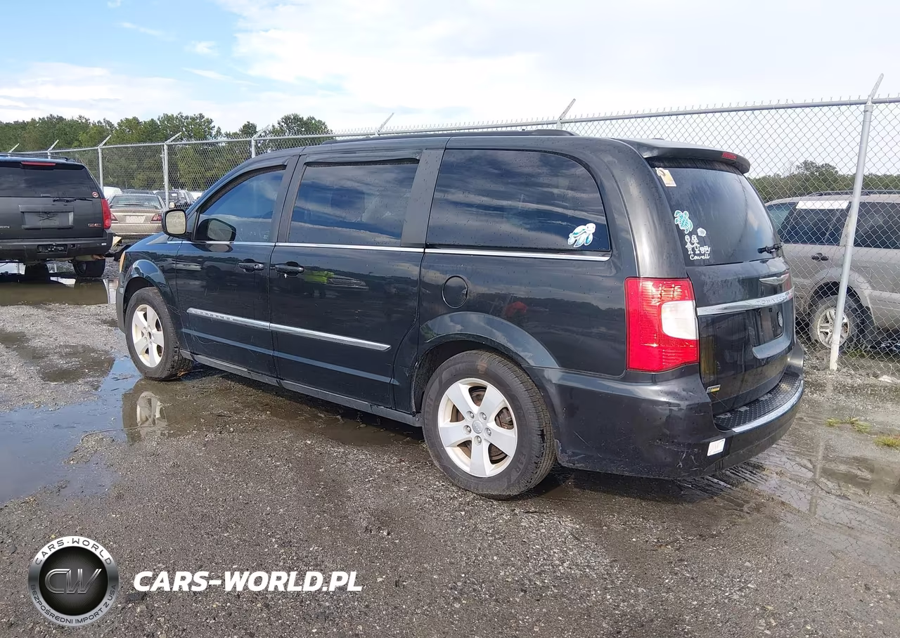 2012 Chrysler Town & Country Touring VIN:2C4RC1BG9CR305344 - 3