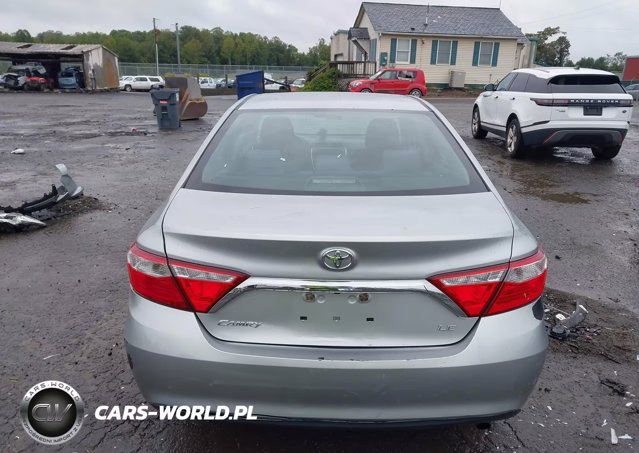 2017 Toyota Camry Le VIN:4T1BF1FK6HU327914 - 17