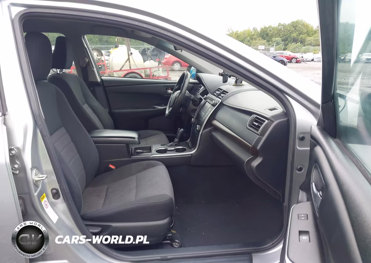 2017 Toyota Camry Le VIN:4T1BF1FK6HU327914 - 5