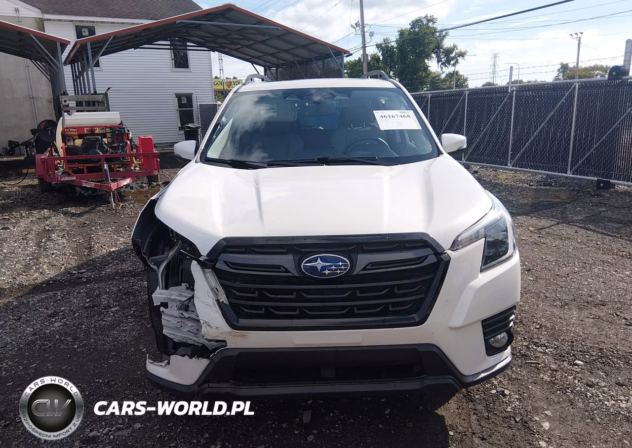 2023 Subaru Forester Limited VIN:JF2SKAPC5PH500046 - 13