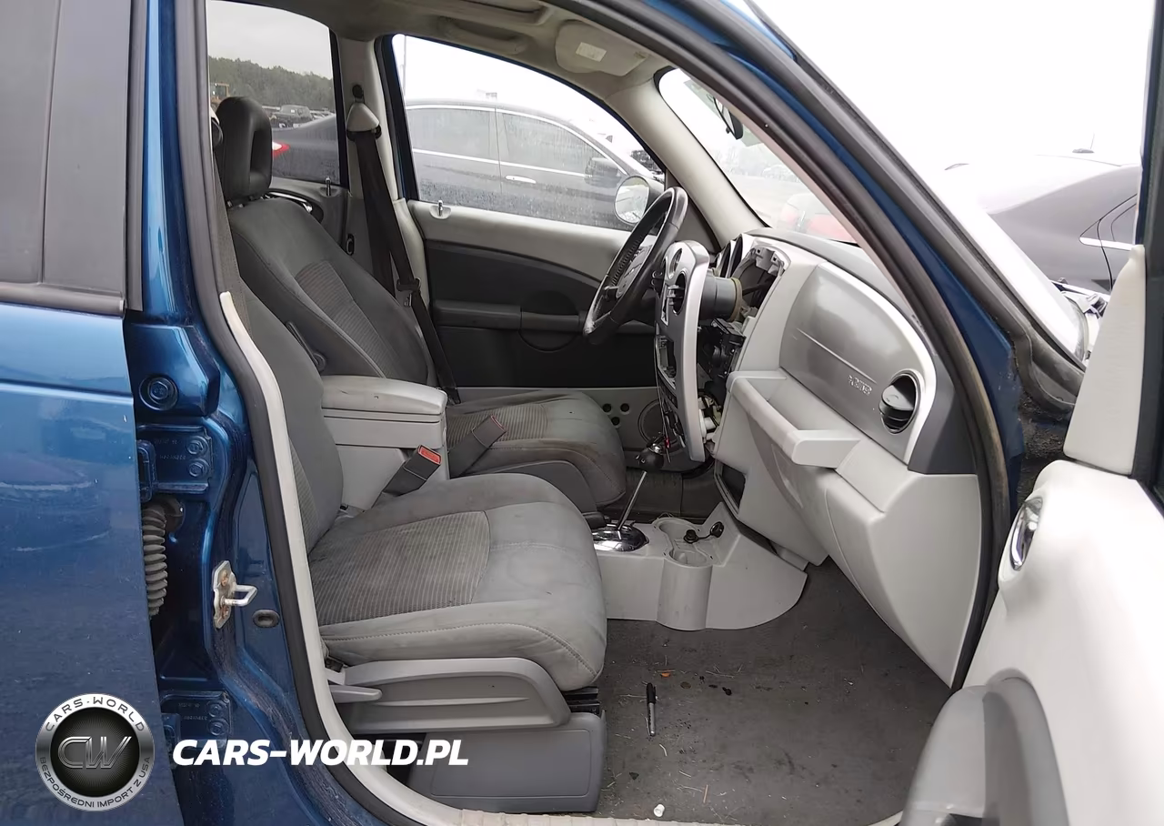 2010 Chrysler Pt Cruiser Classic VIN:3A4GY5F97AT164631 - 5